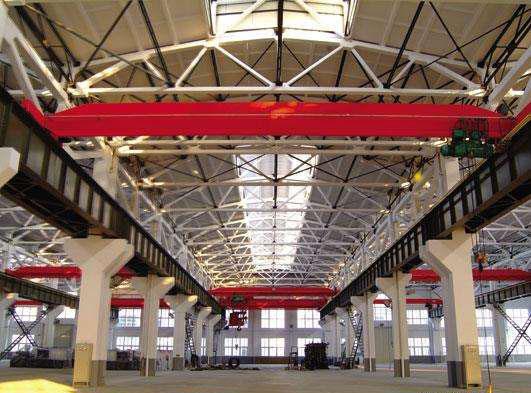 Guindaste aéreo da única viga da sala de Lowhead para a construção de salvamento Cost.jpg Lowhead Room Single Girder Overhead Crane for Saving Construction Cost.jpg