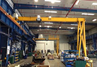 Guindaste Semi-Golias Europeu